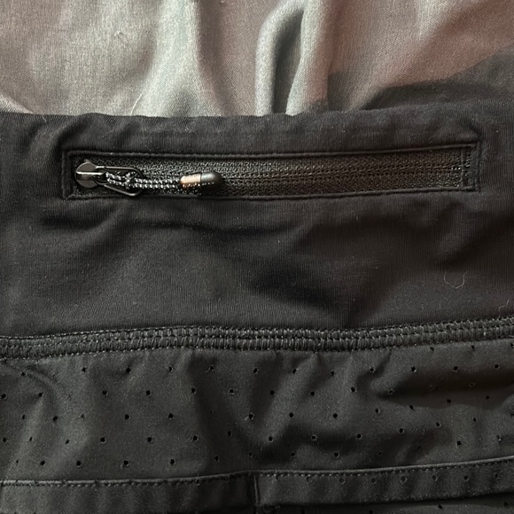 Black Lululemon Speed Short (Perforated 2.5”) - Picture 4 of 4